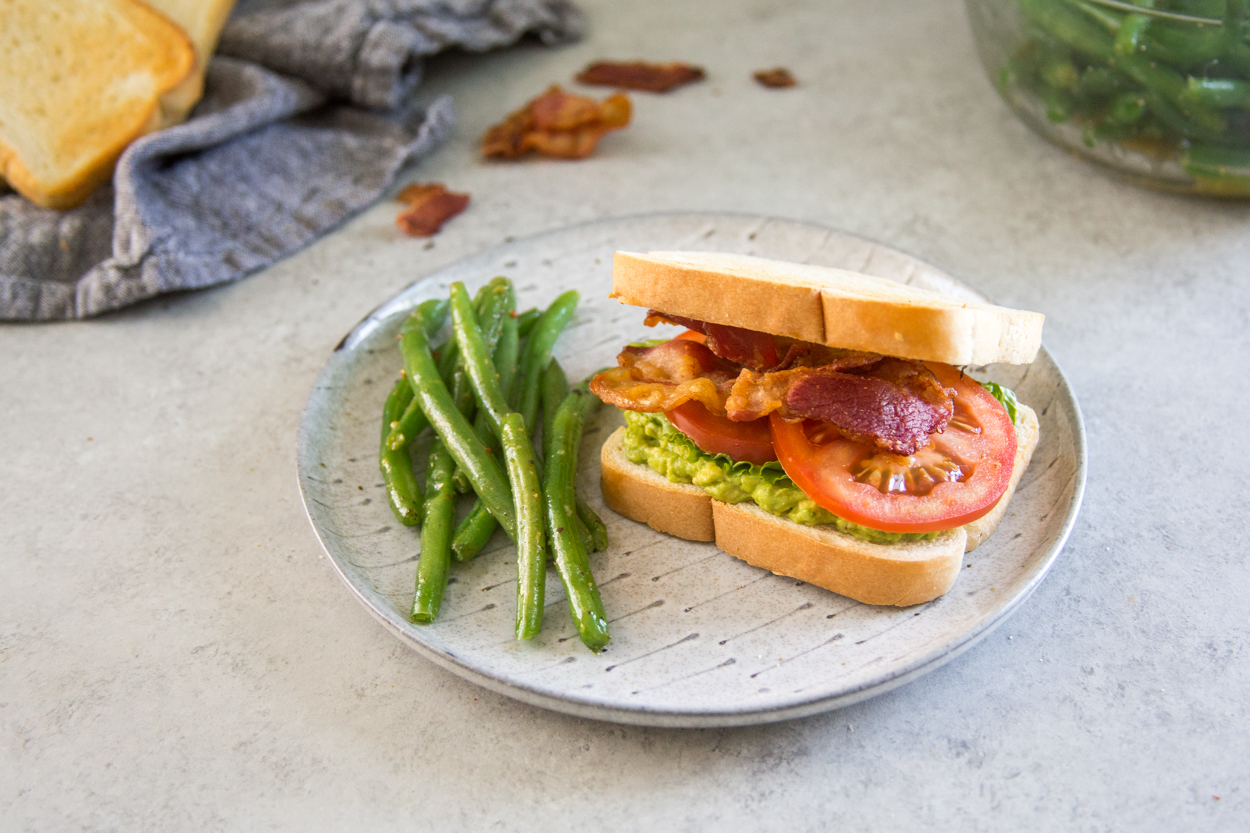 Avocado, Tempeh, and Tomato Sandwich 