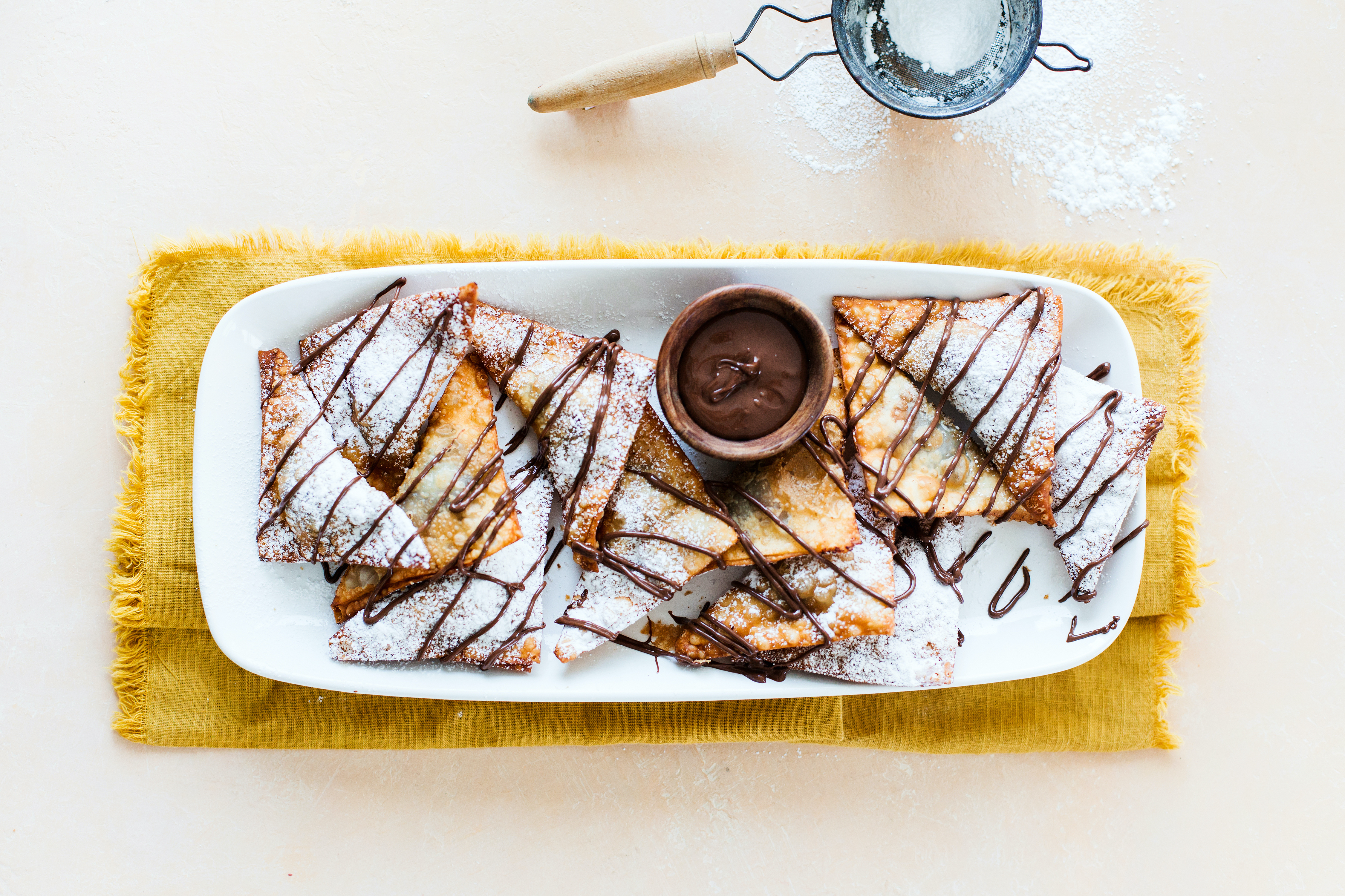 Banana-Nutella Wontons