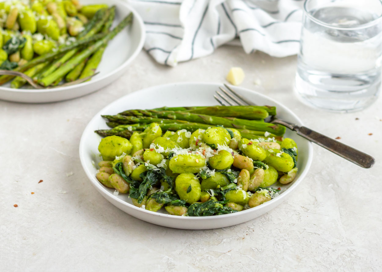 Gnocchi with White Beans and Spinach