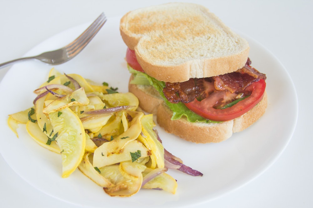 Classic BLT (Bacon, Lettuce and Tomato) Sandwiches