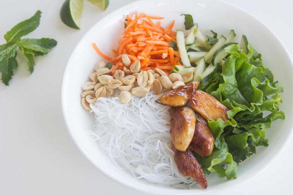 Vietnamese Salad with Marinated Mushrooms and Vermicelli