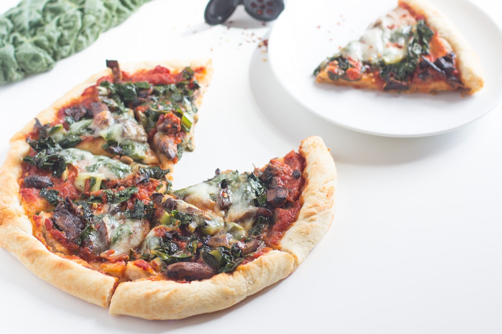 Pizza with Balsamic Mushrooms