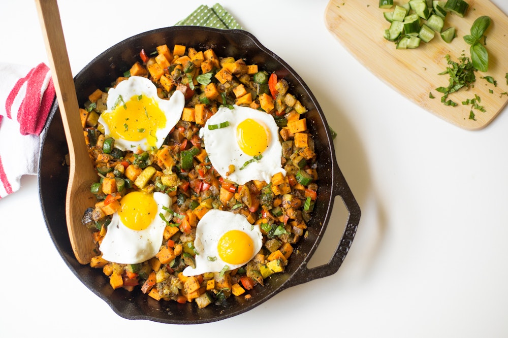 Farmer's Market Skillet with Fried Eggs 