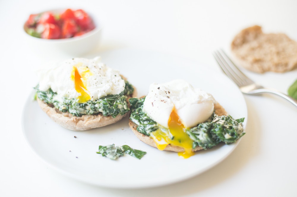 Poached Eggs with Chicken and Creamy Spinach