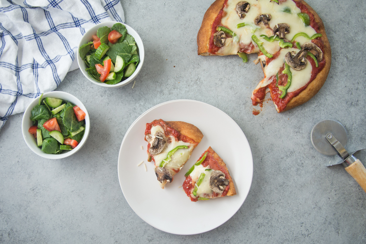 Green Pepper and Mushroom Pizza